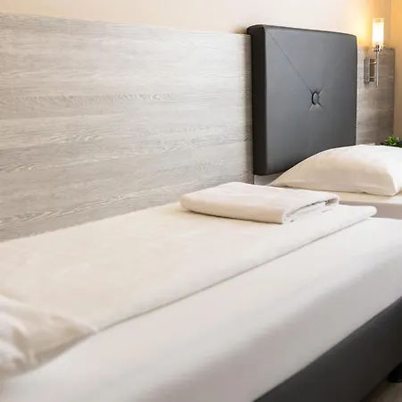 Dabas Hotel 3*