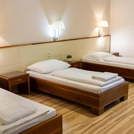 达巴斯汽车旅馆 3*