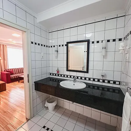 Dabas Hotel 3*
