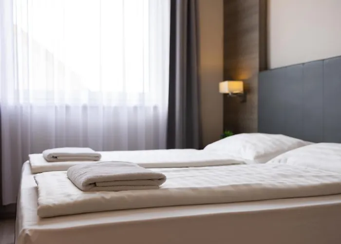 מלון Dabas Hotel Dabas